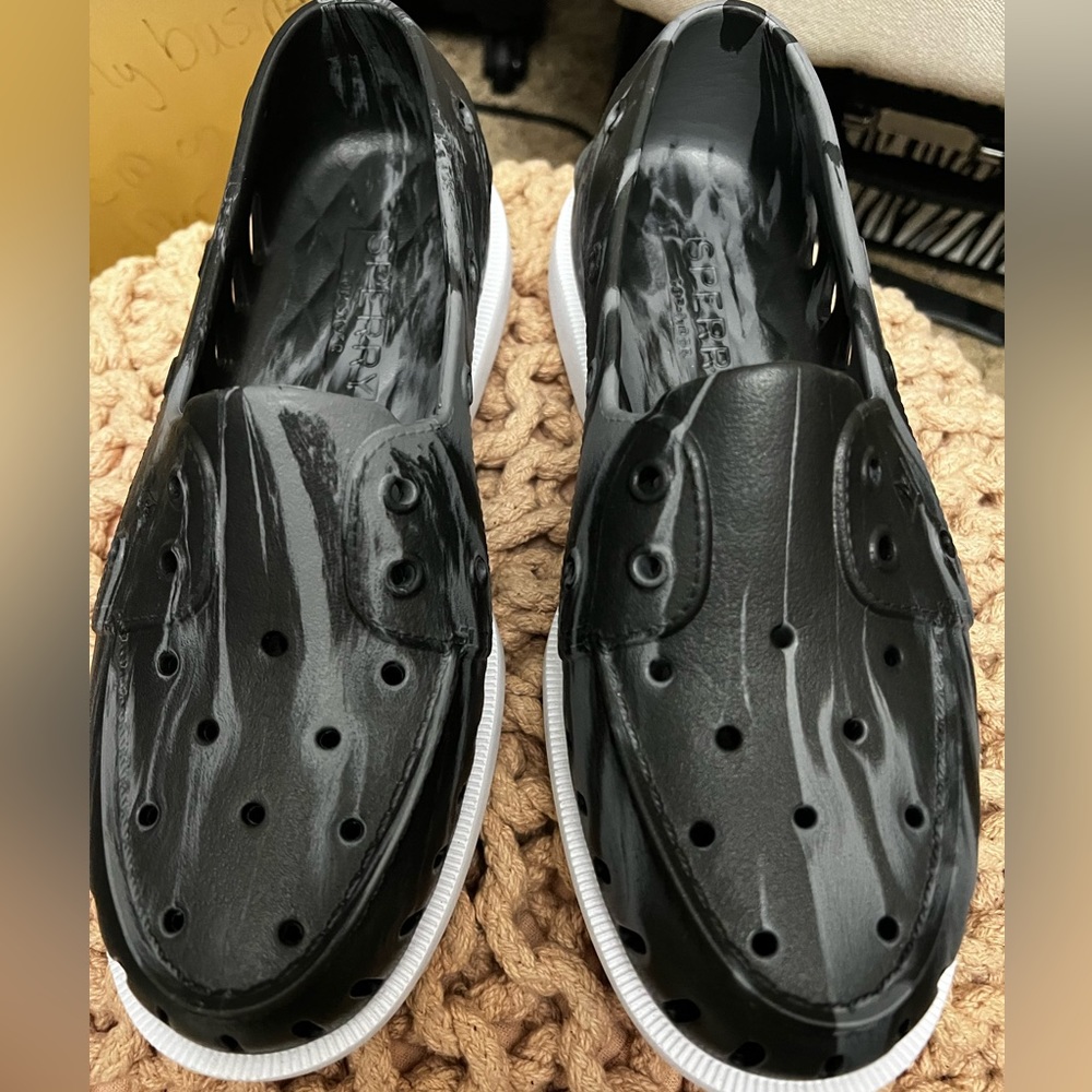Sperry Top sided Women’s Float shoes size 9